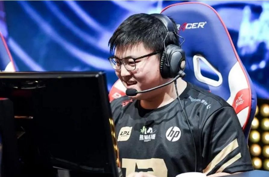 九游-这也行？关键时刻布鲁克林篮网调整名单以备法国杯华盛顿奇才关键时刻手感冰凉，Uzi在瑞士队比赛中势不可挡